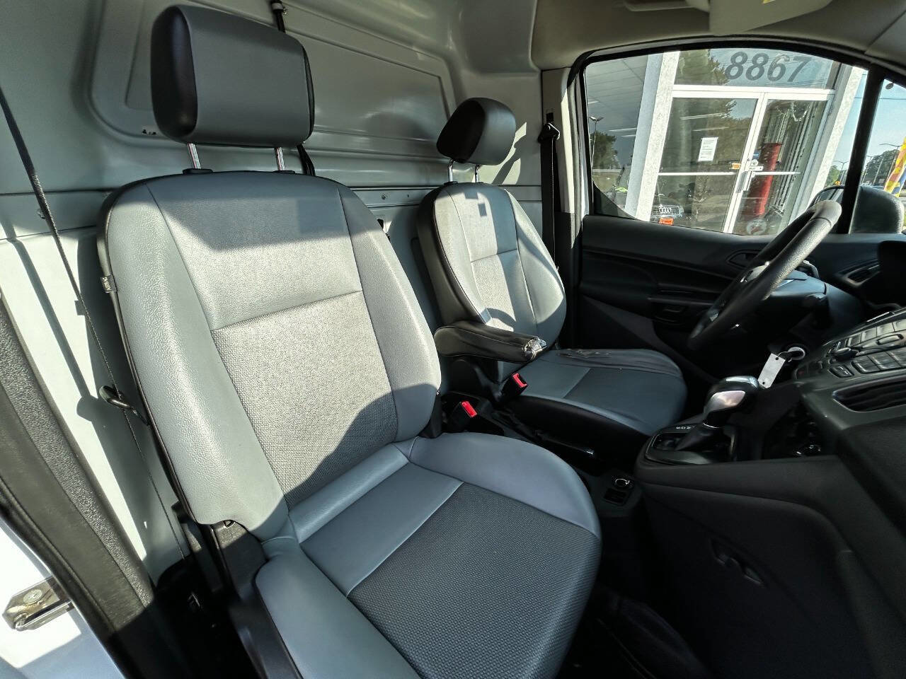 Used 2014 Ford Transit Connect XL image 33