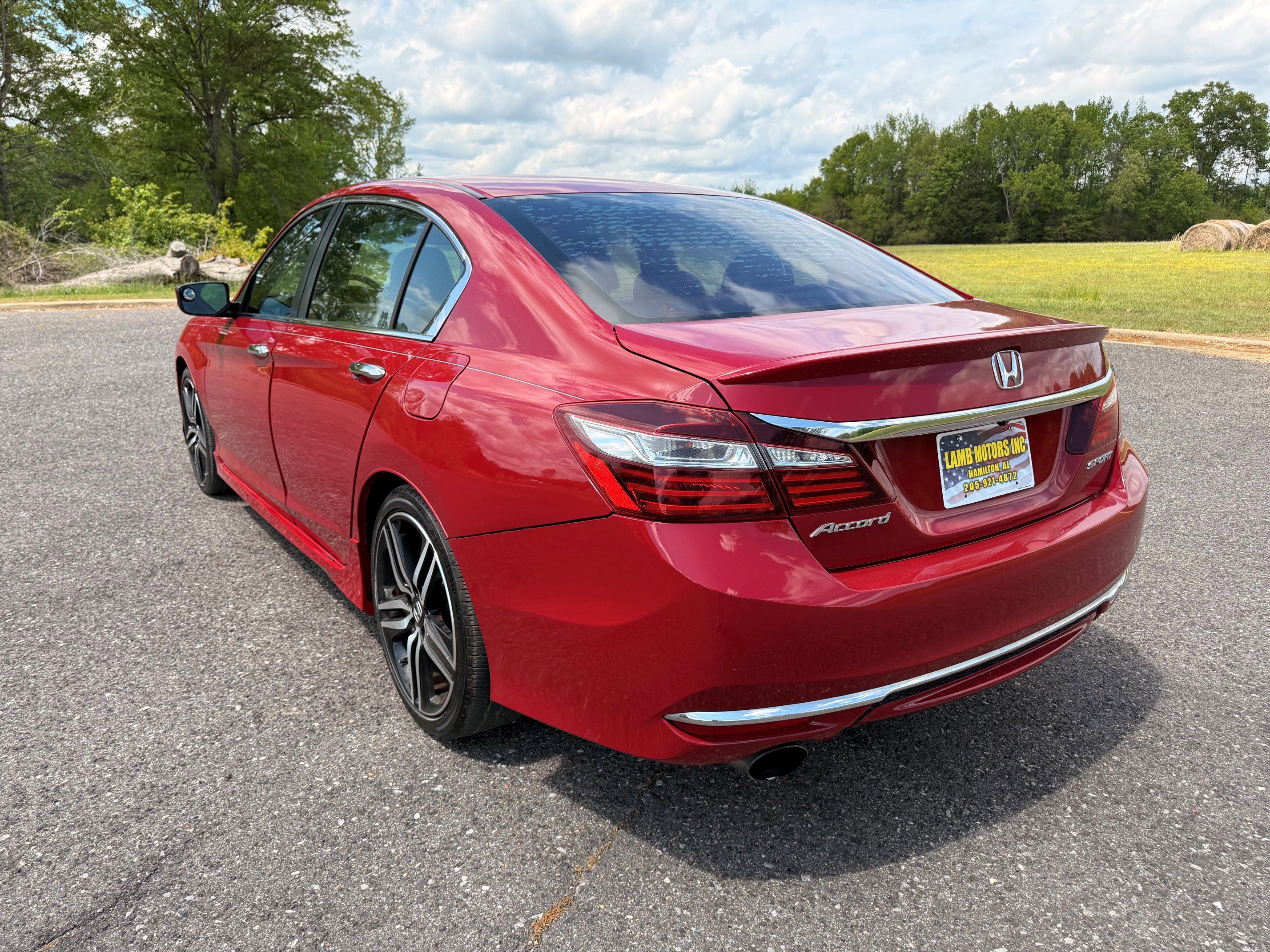 Used 2017 Honda Accord Sport image 3