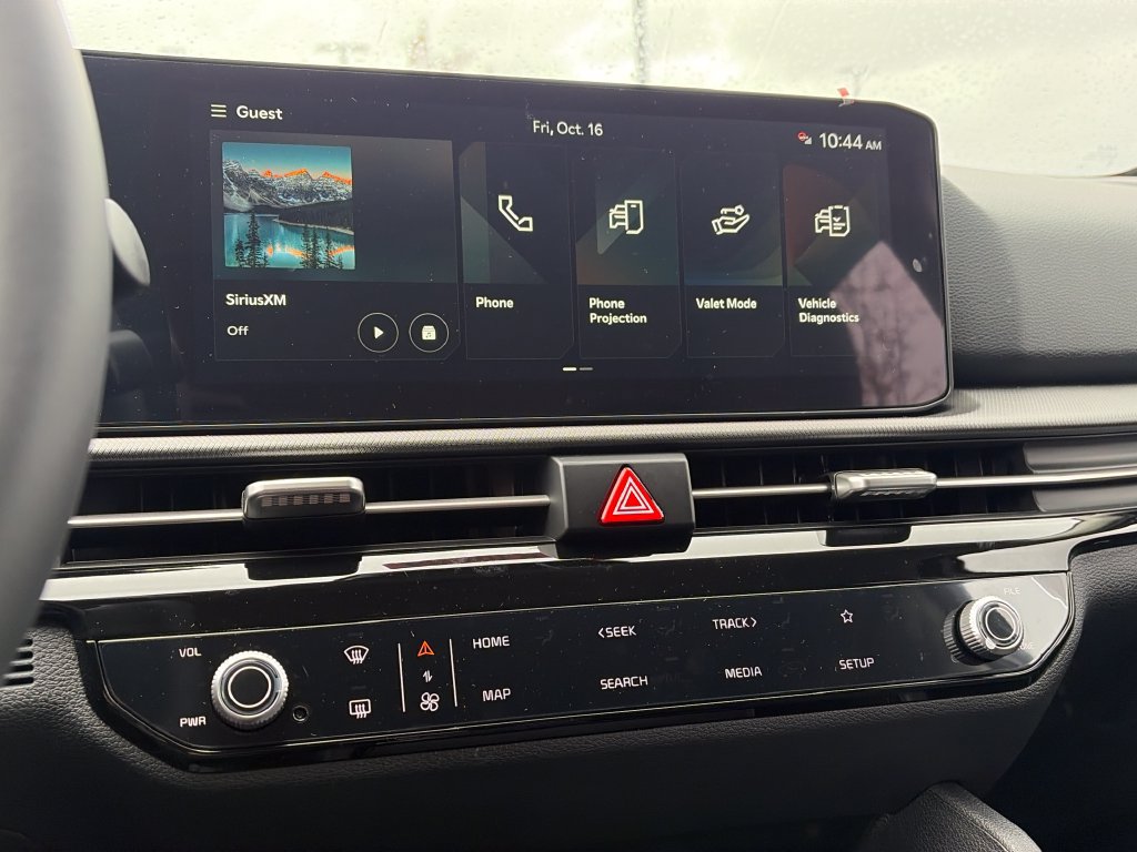 New 2027 Kia Sportage LX FWD image 17