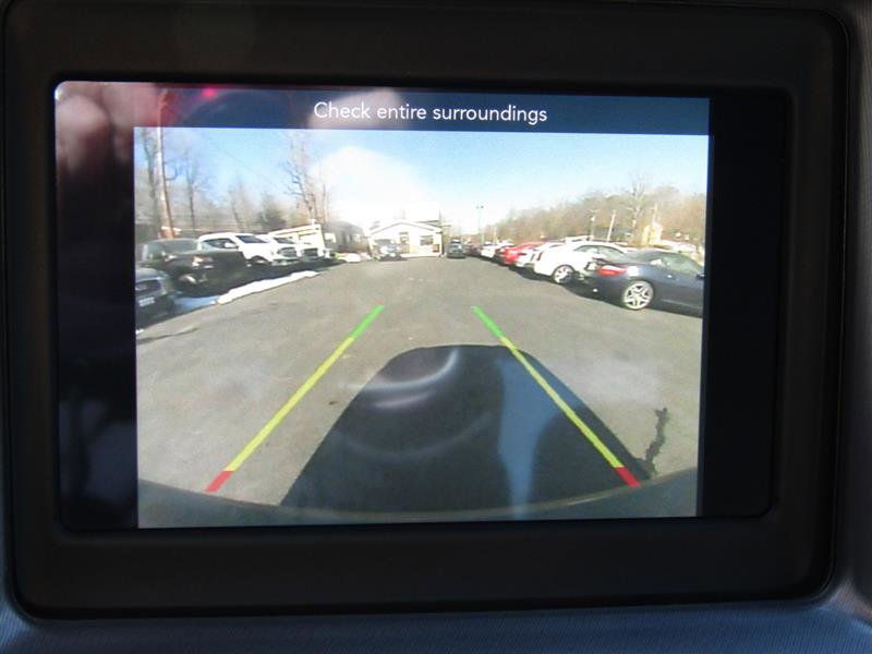 Used 2020 Dodge Charger SXT w/ Blacktop Package image 19