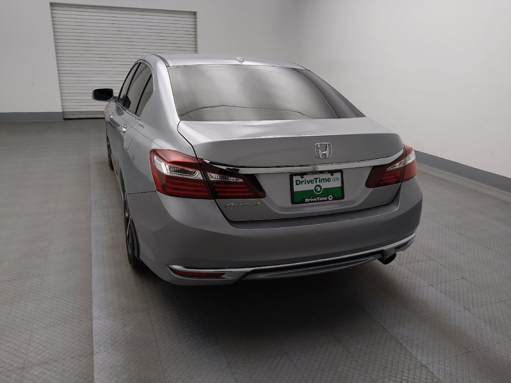 Used 2017 Honda Accord EX-L image 6