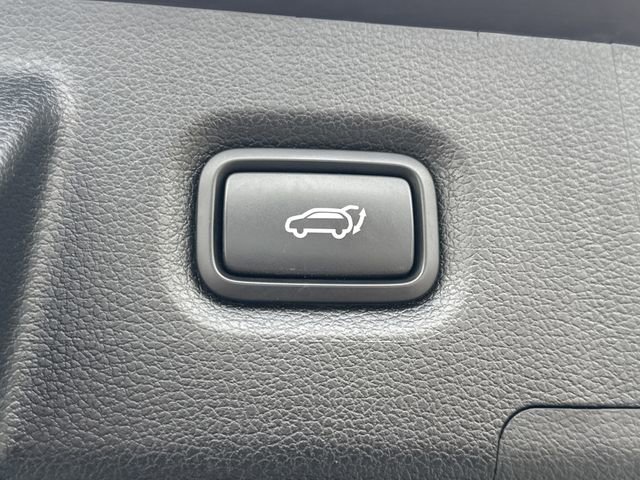 Used 2019 Hyundai Santa Fe SEL image 18