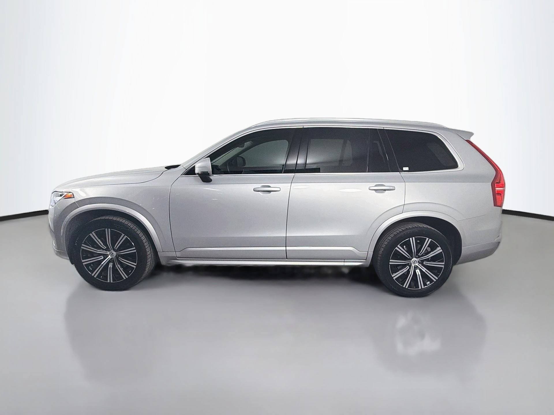 Certified 2023 Volvo XC90 B5 Core w/ Protection Package Premier AWD/4WD image 9