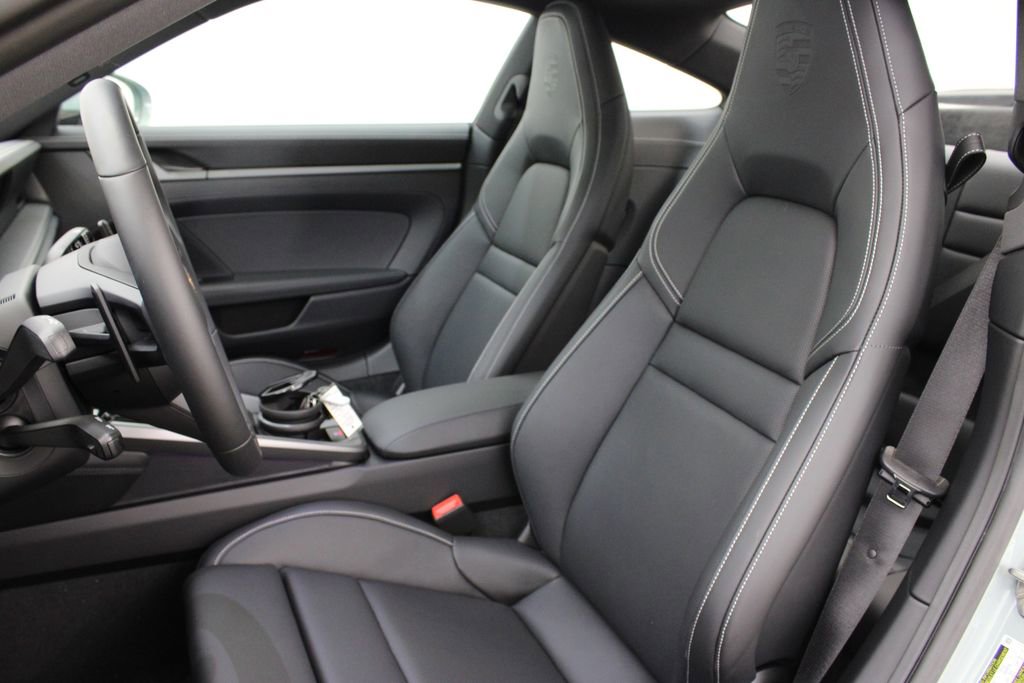 New 2026 Porsche 911 Carrera 4S image 4