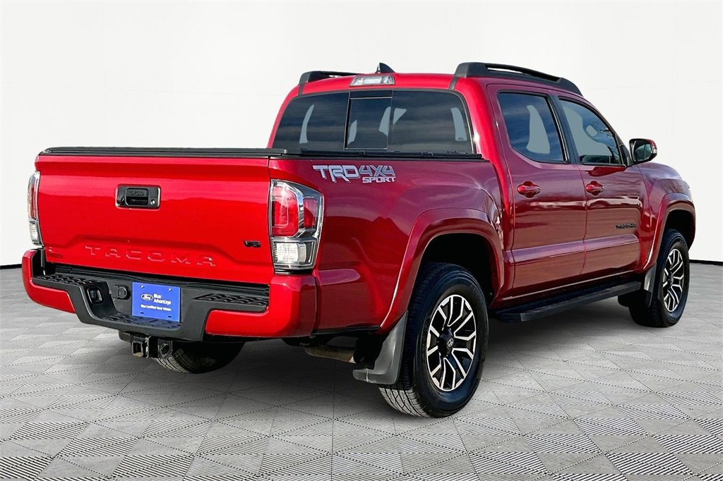 Used 2022 Toyota Tacoma TRD Sport image 2