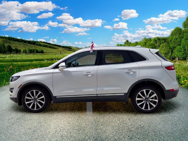 Used 2019 Lincoln MKC Reserve w/ MKC Technology Package FWD image 3