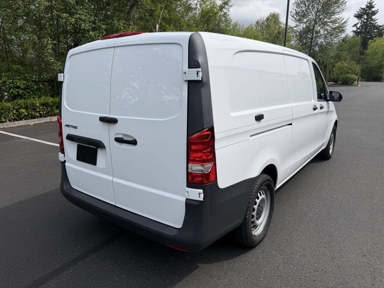 Used 2018 Mercedes-Benz Metris image 7