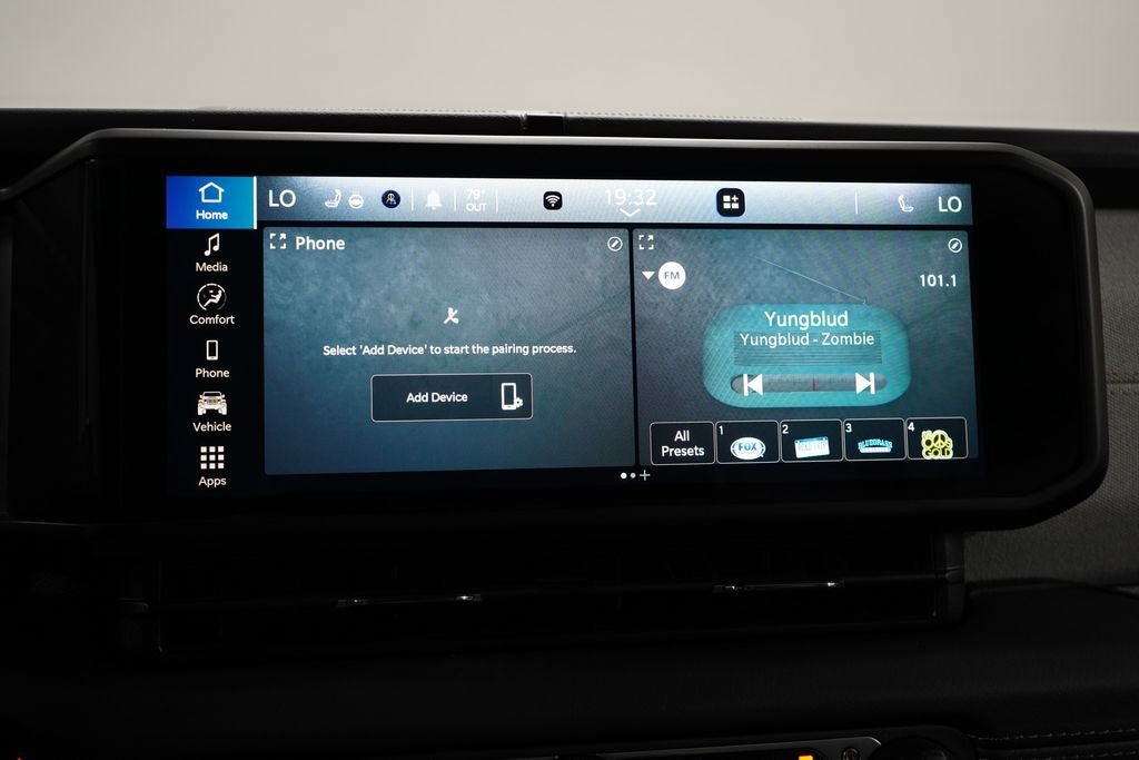 Used 2025 Jeep Wrangler Unlimited Sahara AWD/4WD image 14
