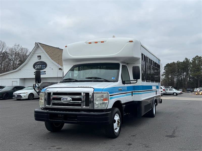 Used 2014 Ford E-450 and Econoline 450 Super Duty w/ Shuttle Bus Prep Package RWD image 2