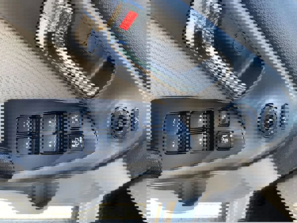 Used 2013 Kia Forte EX image 14