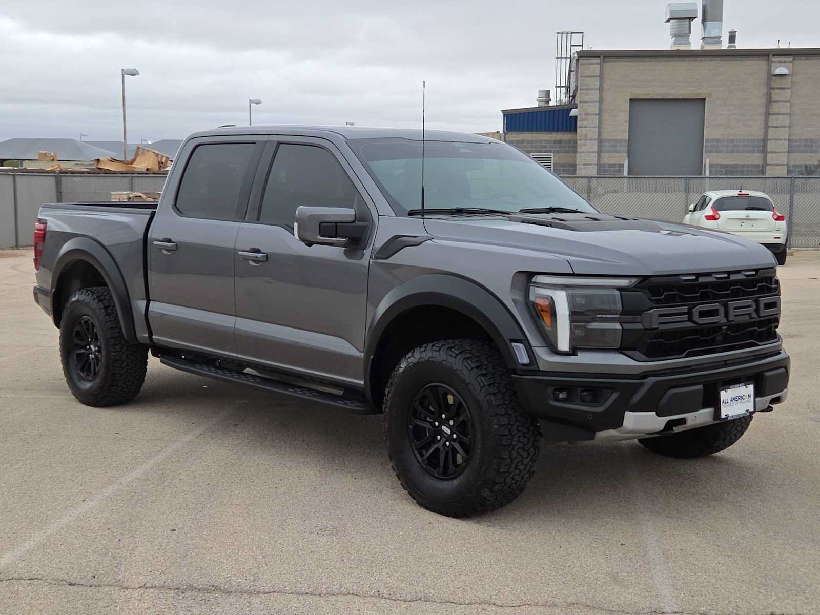 Used 2025 Ford F150 Raptor AWD/4WD image 2