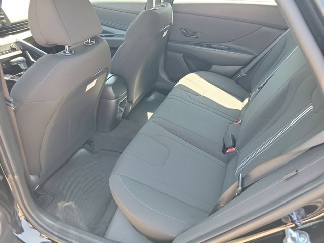 New 2026 Hyundai Elantra Sport FWD image 23
