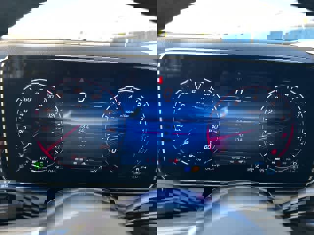 Used 2025 Mercedes-Benz GLC 300 GLC 300 image 19