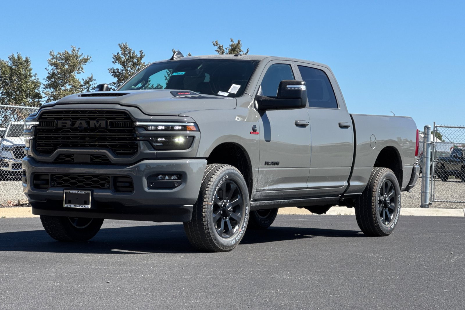 New 2026 RAM 2500 Laramie AWD/4WD image 7