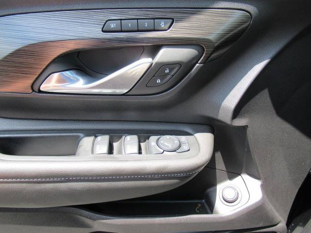 Used 2024 GMC Terrain SLT w/ Infotainment Package II AWD/4WD image 20