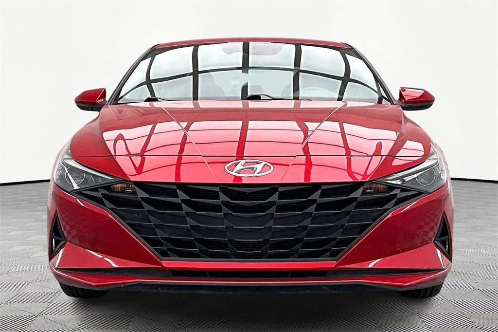 Used 2023 Hyundai Elantra SEL image 3