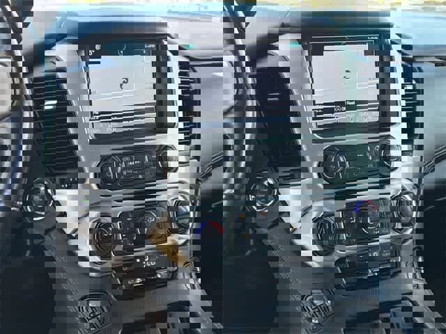 Used 2019 GMC Yukon SLT w/ Open Road Package image 23