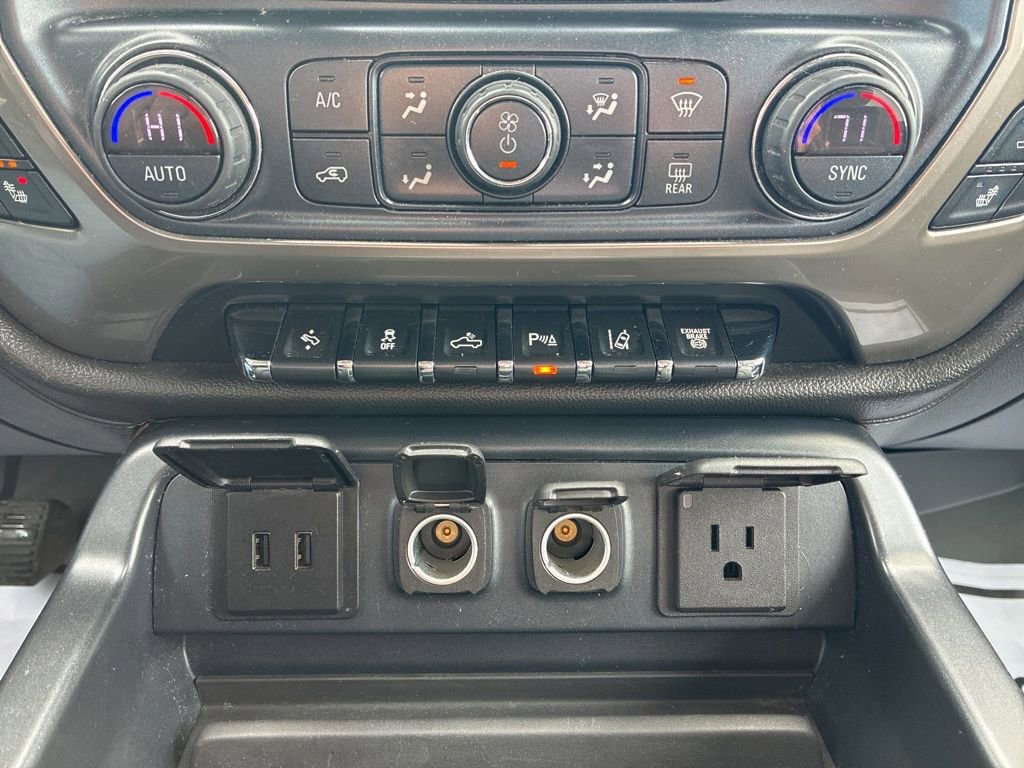 Used 2018 Chevrolet Silverado 2500 High Country image 25