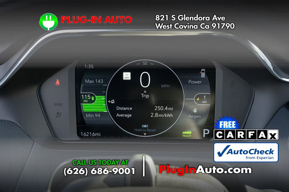 Used 2022 Chevrolet Bolt EUV Premier w/ Sun & Sound Package image 20
