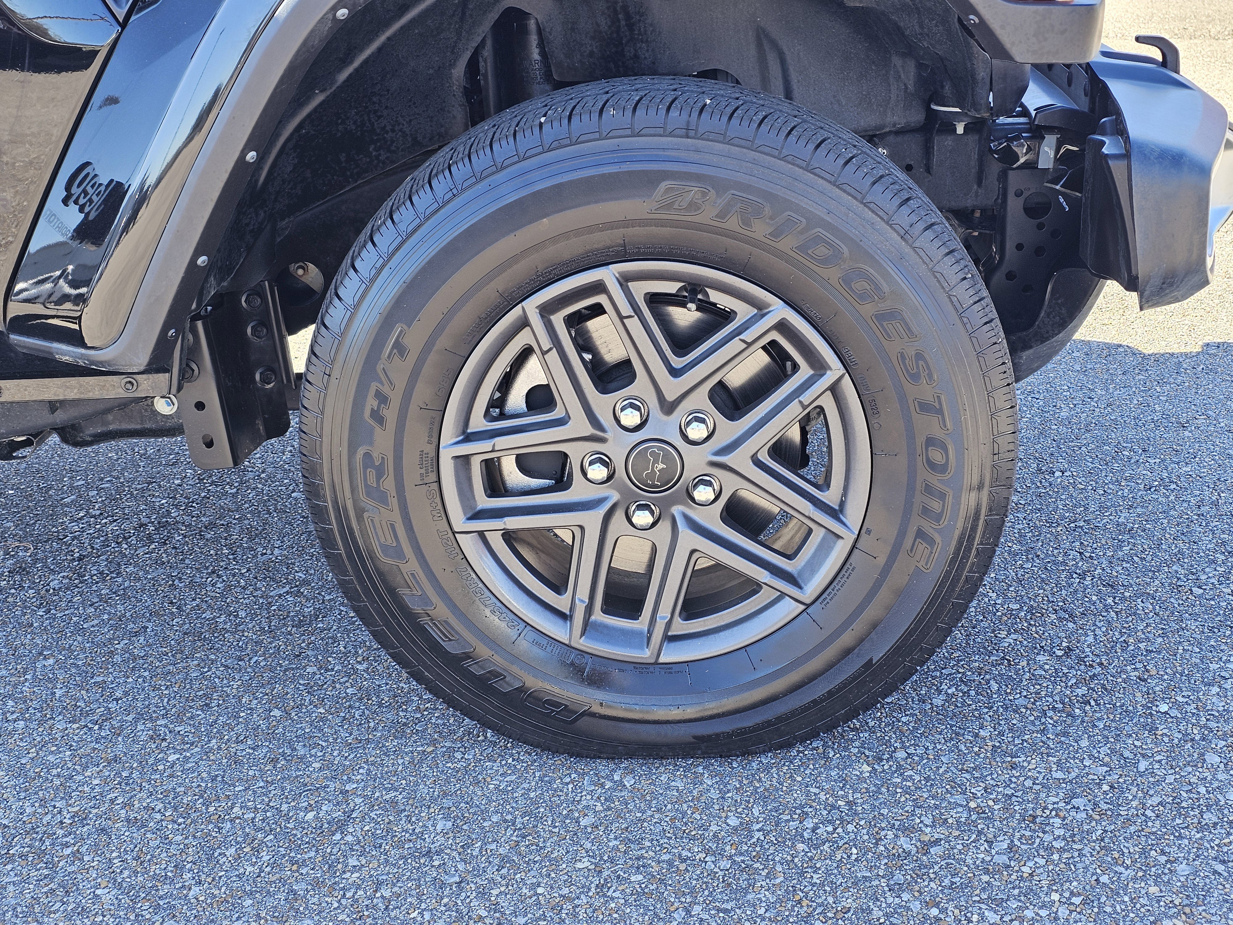 Used 2024 Jeep Gladiator Sport image 6