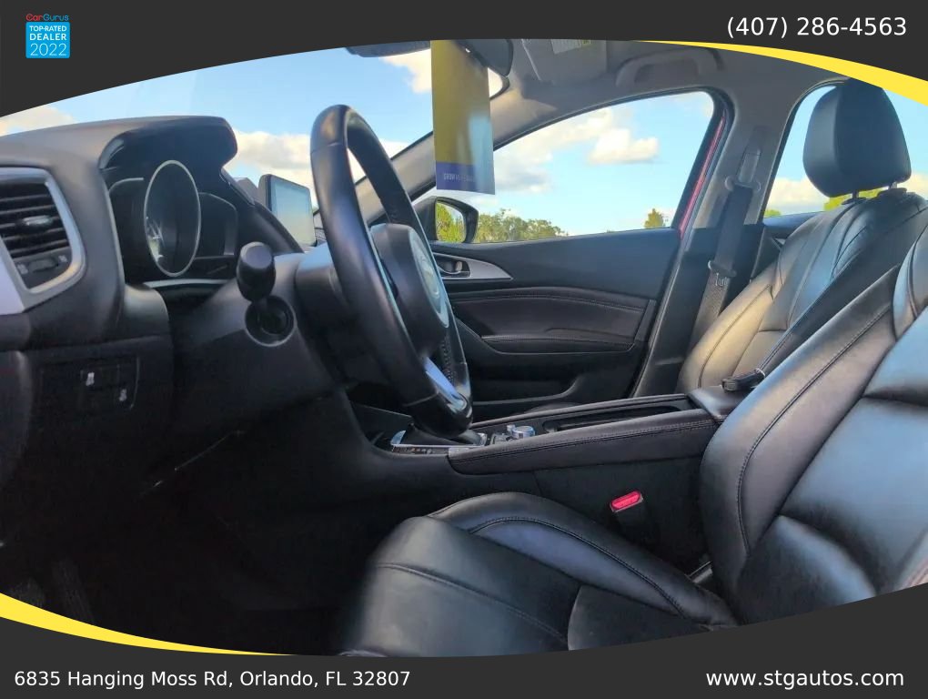 Used 2017 MAZDA MAZDA3 Touring FWD image 13