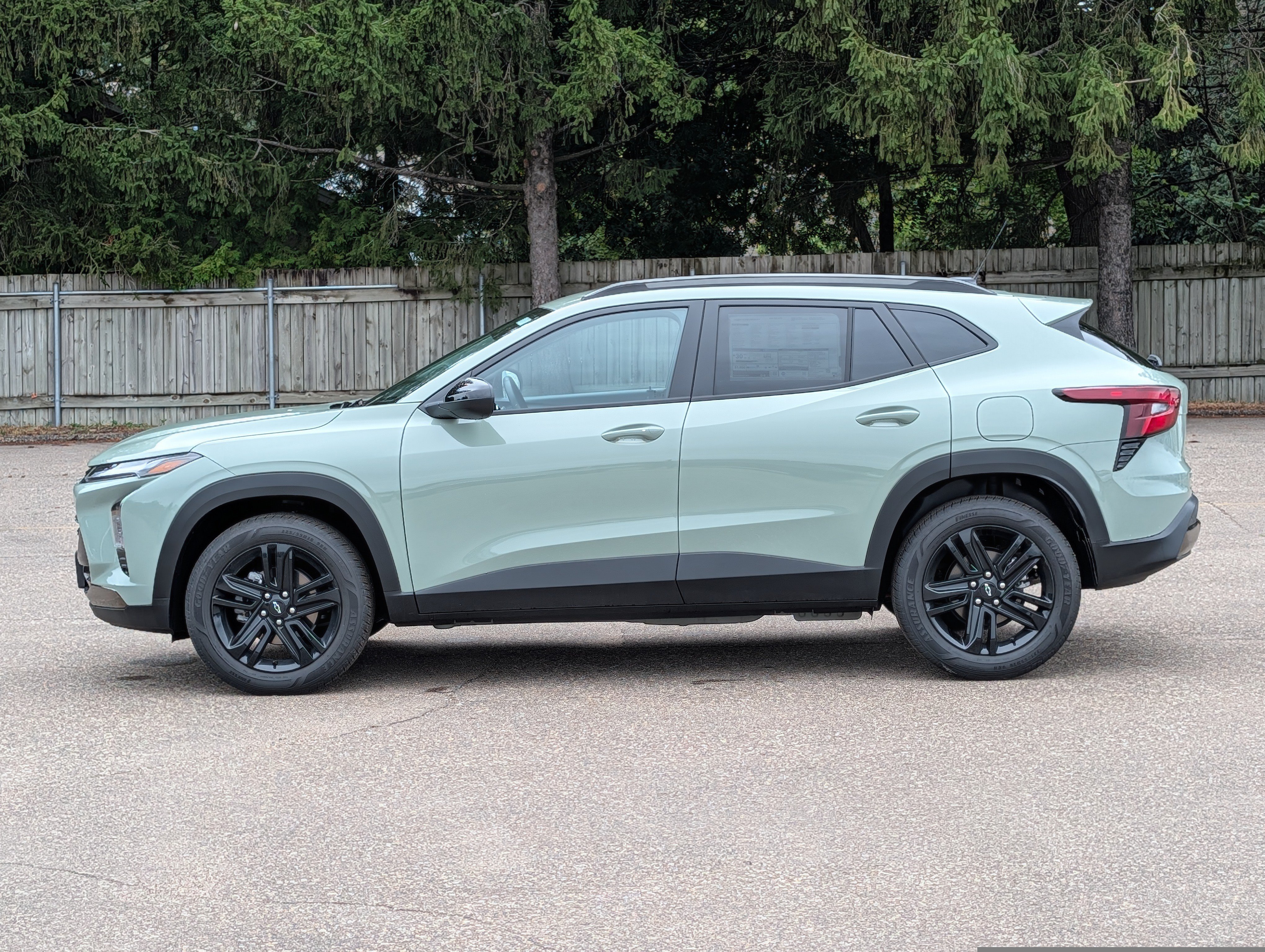 New 2026 Chevrolet Trax ACTIV w/ Driver Confidence Package FWD image 5