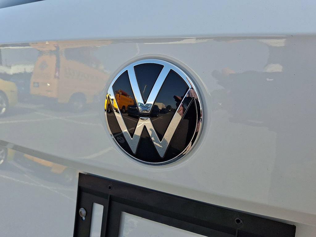 Used 2022 Volkswagen Taos SEL AWD/4WD image 36