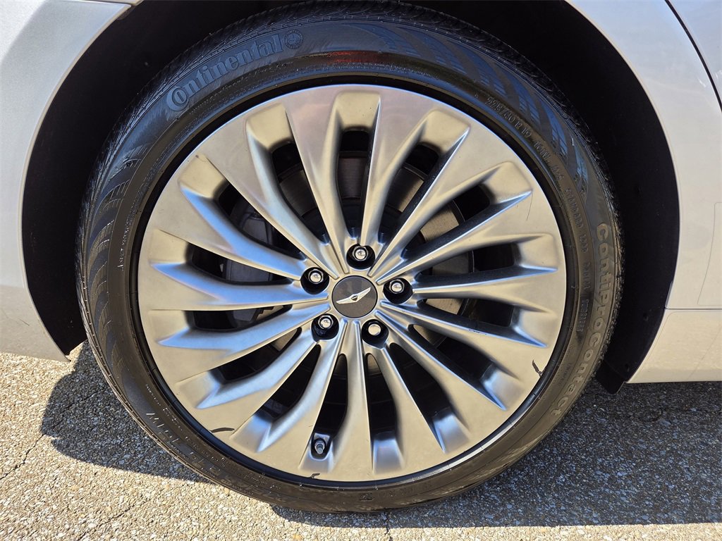 Used 2018 Genesis G90 3.3T Premium image 34