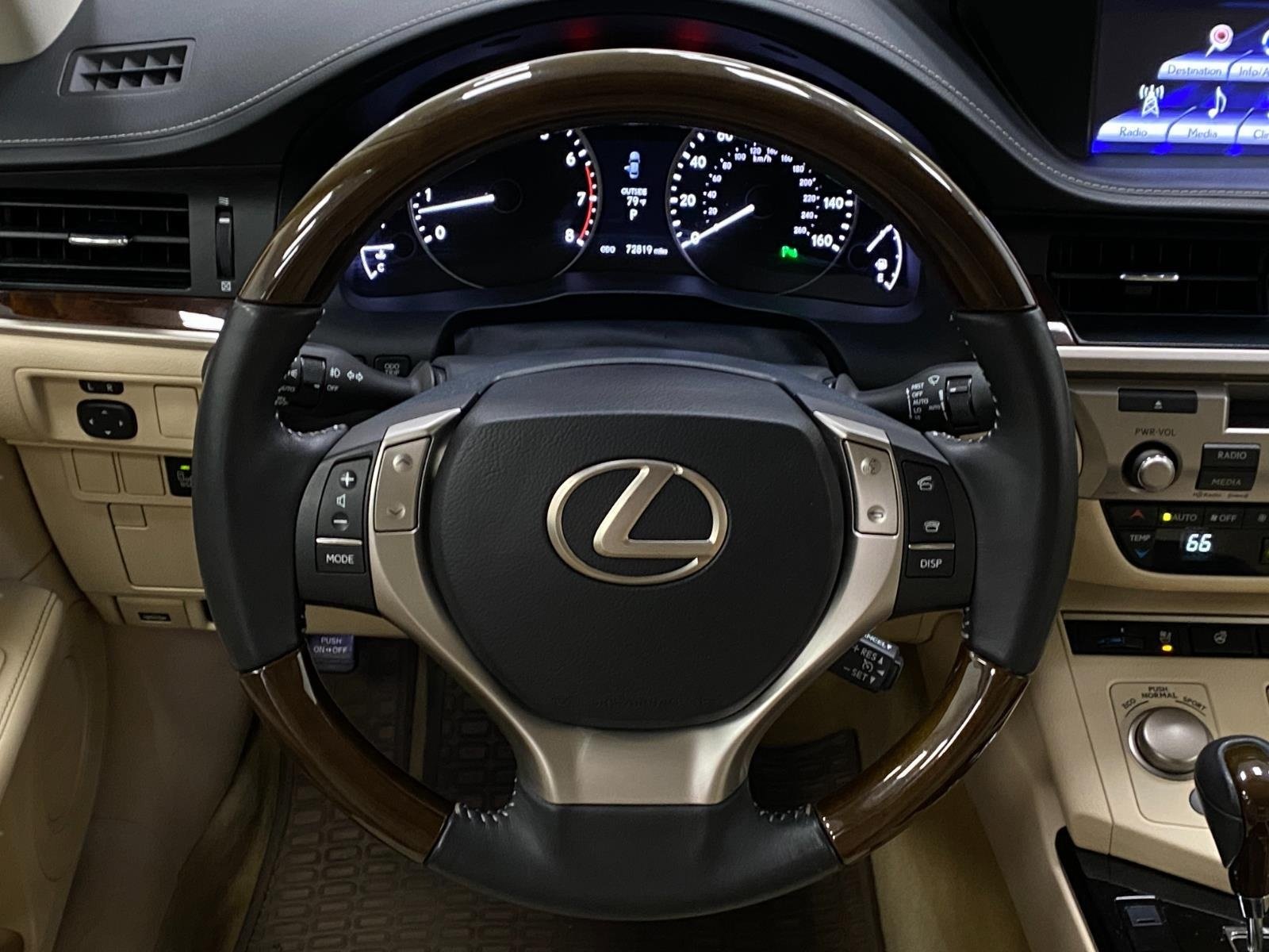 Used 2014 Lexus ES 350 w/ Luxury Package FWD image 15