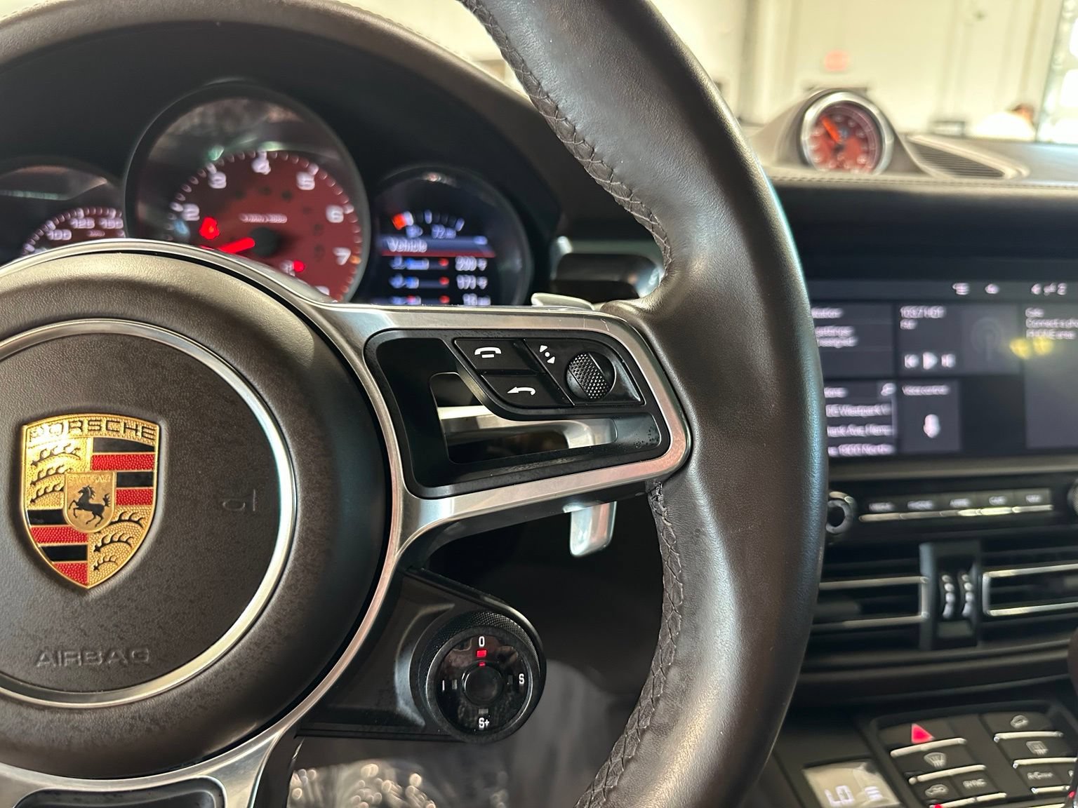 Used 2019 Porsche Macan S w/ Premium Package Plus AWD/4WD image 19