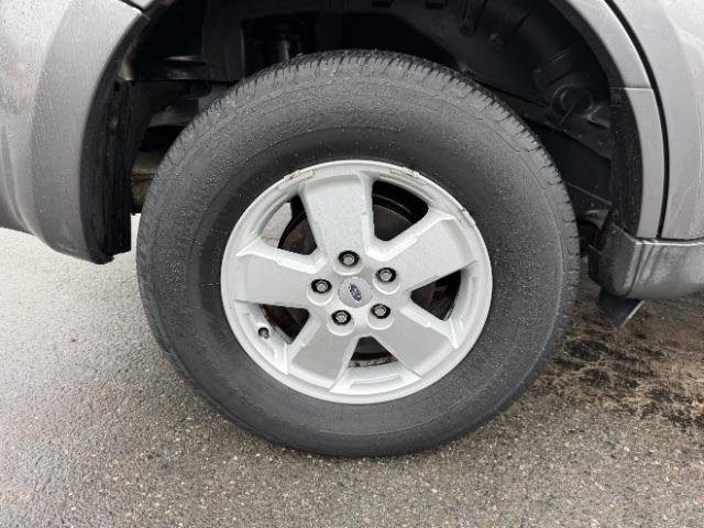 Used 2010 Ford Escape XLT FWD image 13