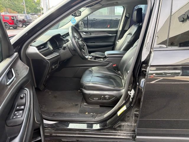 Used 2022 Jeep Grand Cherokee L Limited w/ Trailer Tow Group (B) AWD/4WD image 4