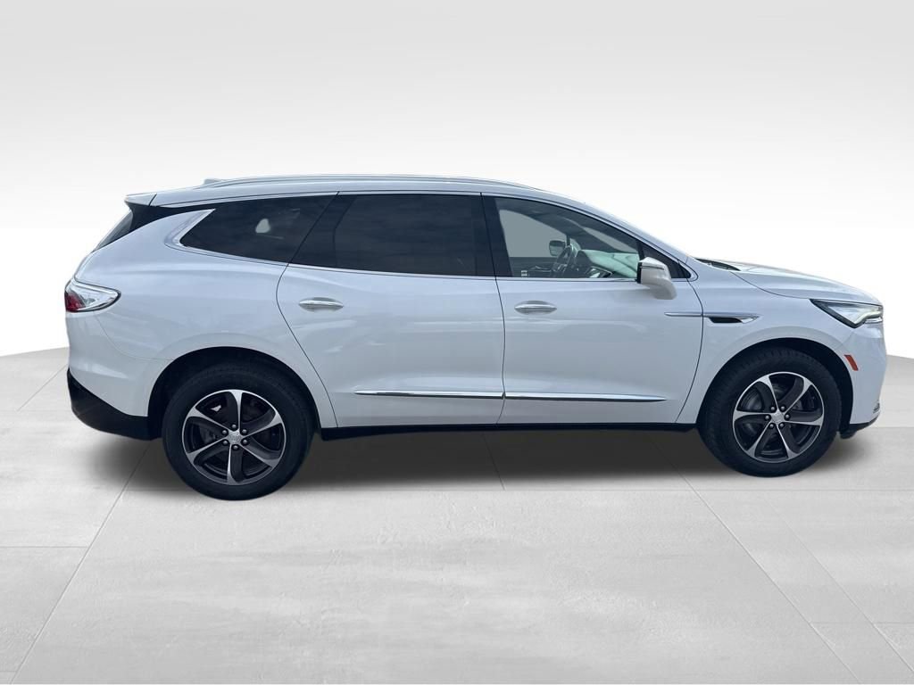 Used 2022 Buick Enclave Essence w/ Sport Touring Edition image 7