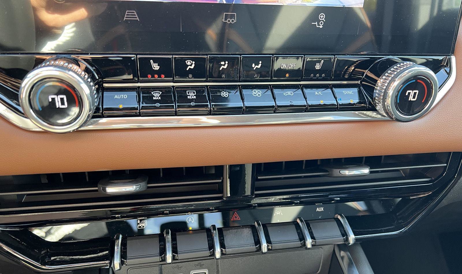 New 2026 GMC Canyon AT4 image 28