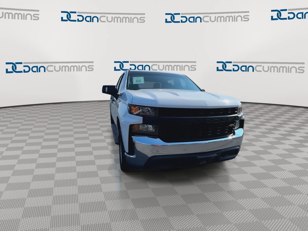 Used 2021 Chevrolet Silverado 1500 W/T w/ WT Value Package AWD/4WD image 3