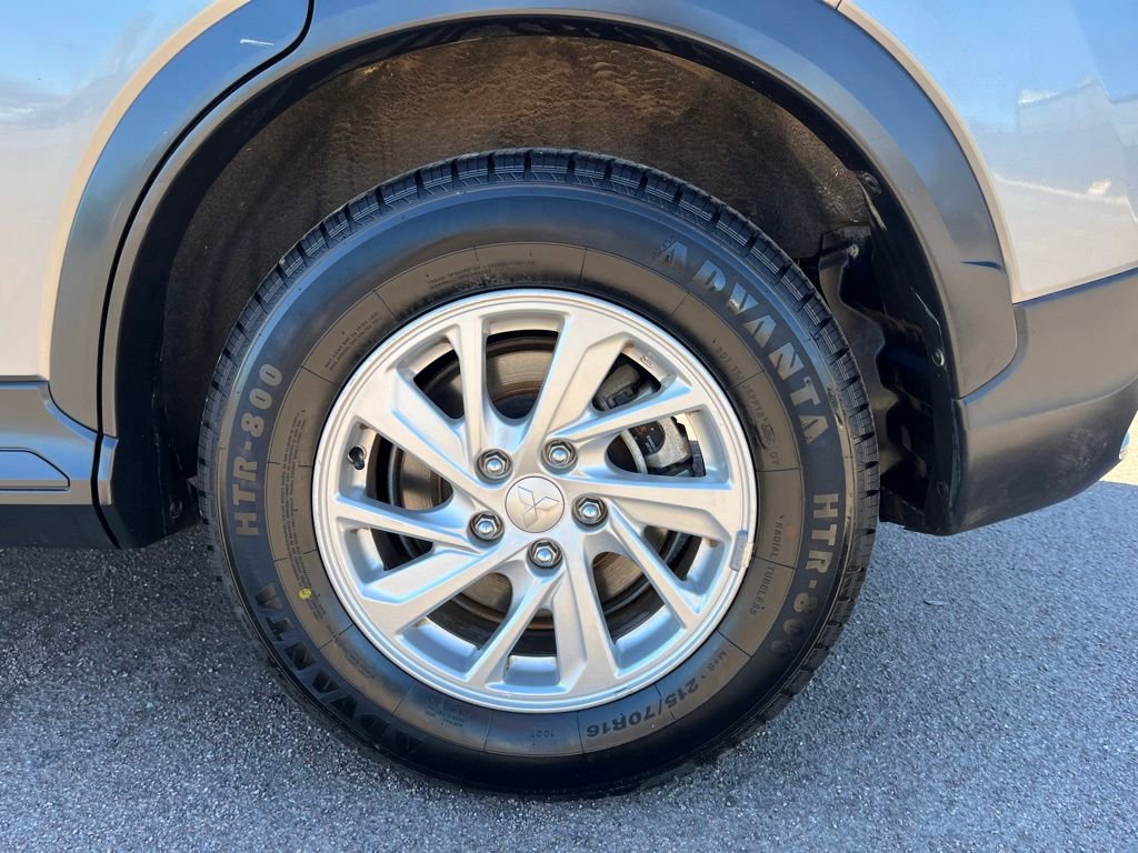 Used 2019 Mitsubishi Eclipse Cross ES image 11