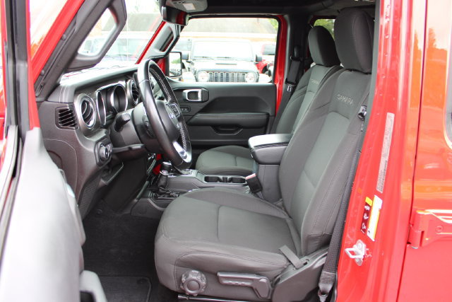Used 2022 Jeep Wrangler Unlimited Sahara AWD/4WD image 11