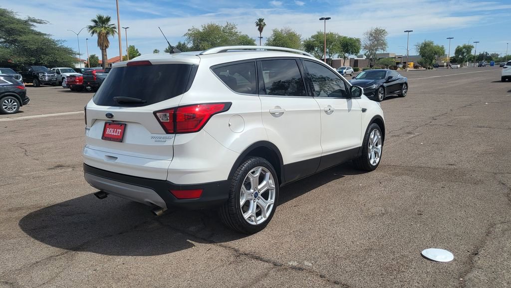 Used 2019 Ford Escape Titanium FWD image 9