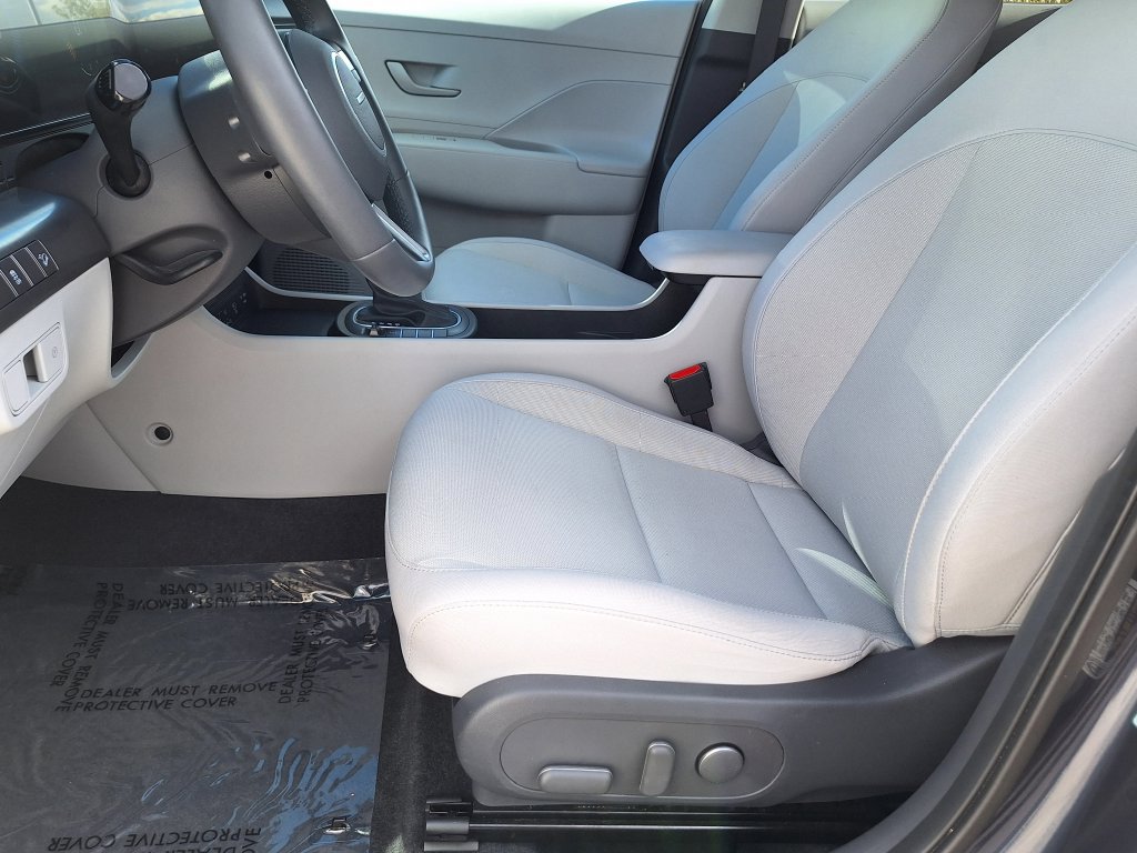 Certified 2024 Hyundai Kona SEL AWD/4WD image 11