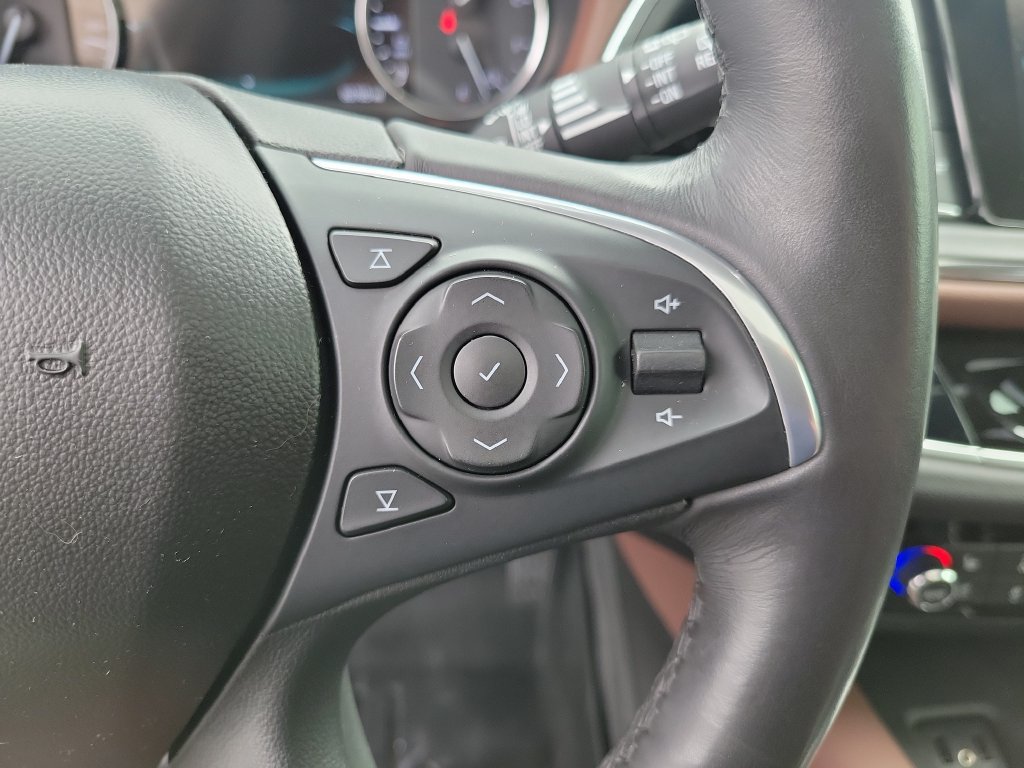 Used 2018 Buick Enclave Avenir w/ Avenir Technology Package FWD image 29