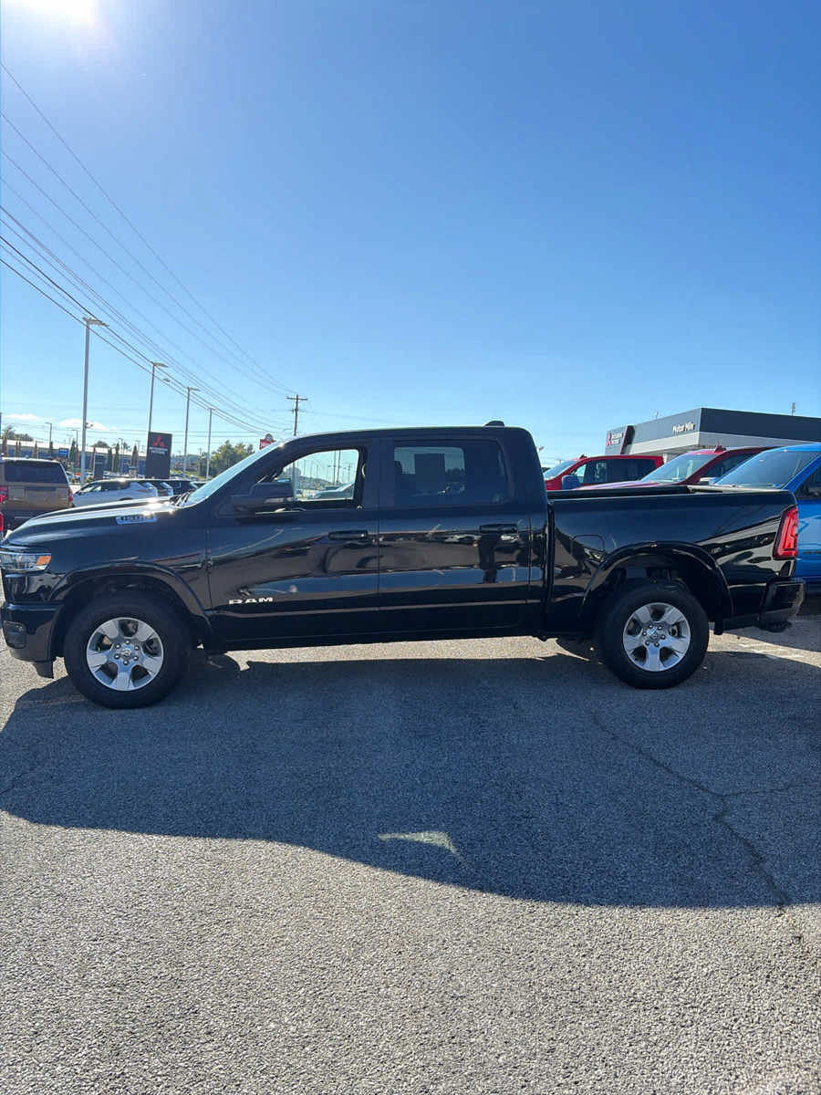 Used 2025 RAM 1500 Big Horn AWD/4WD image 13