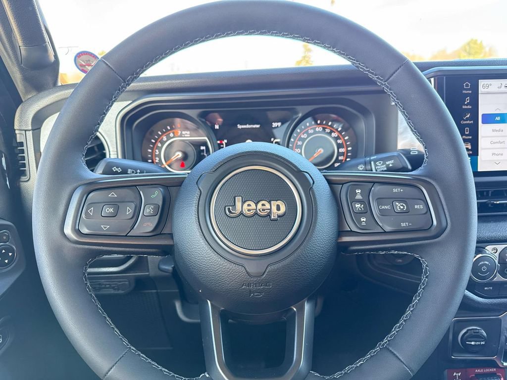 New 2026 Jeep Gladiator Sport AWD/4WD image 13