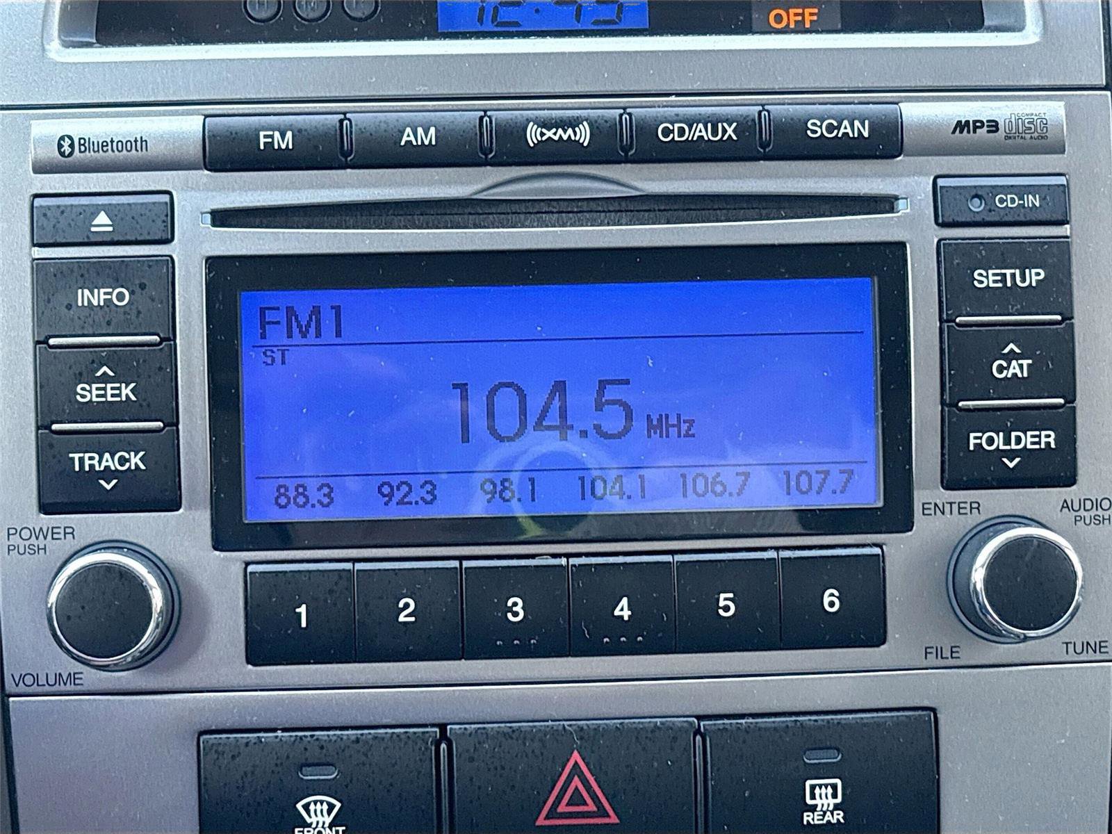 Used 2011 Hyundai Santa Fe GLS image 14