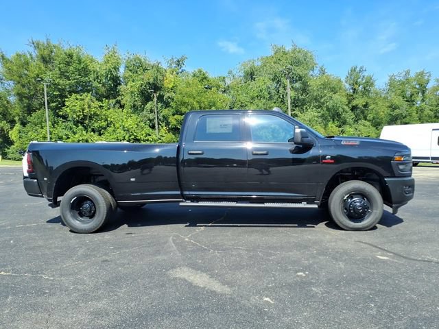 New 2026 RAM 3500 Tradesman AWD/4WD image 8