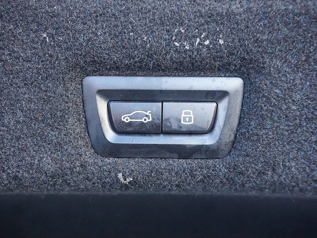 Used 2023 BMW 760i xDrive w/ Parking Assistance Package image 78