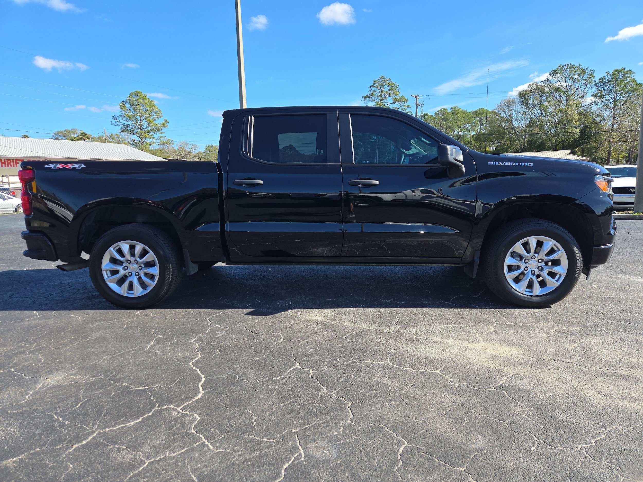 Used 2024 Chevrolet Silverado 1500 Custom AWD/4WD image 3