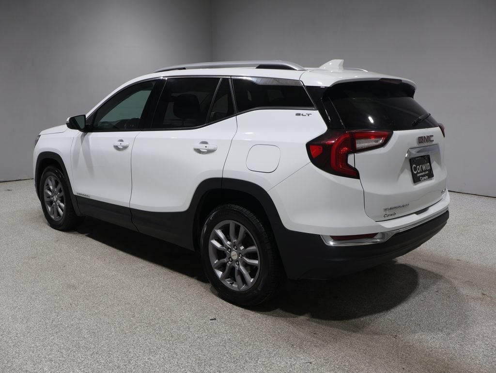 Used 2024 GMC Terrain SLT AWD/4WD image 4