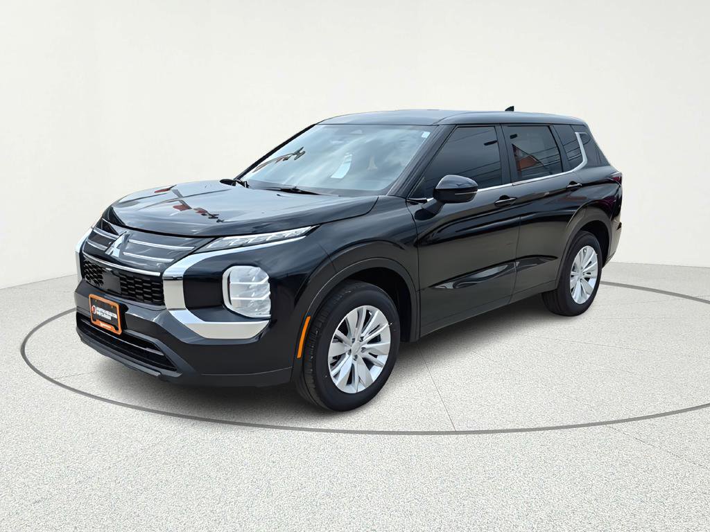 New 2026 Mitsubishi Outlander ES image 2