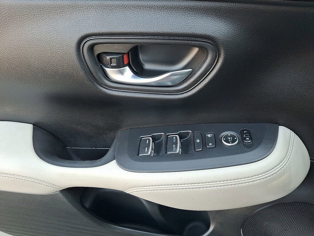 Certified 2023 Honda HR-V EX-L image 13