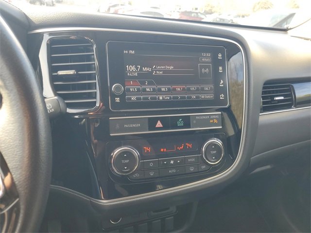Used 2019 Mitsubishi Outlander SE image 20